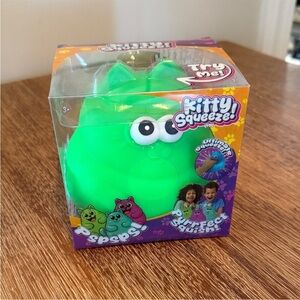 Squeeze Green Kitty Squeeze Squishy Toy